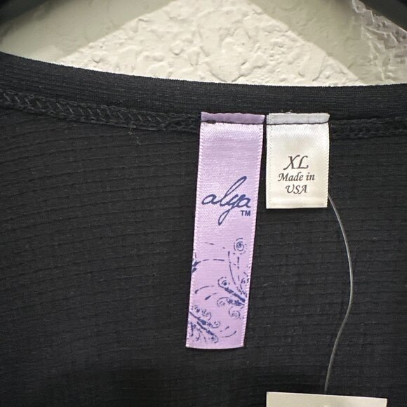 Francesca’s Women's Black Tie Down Top Size X-Large Nwt - Picture 7 of 7